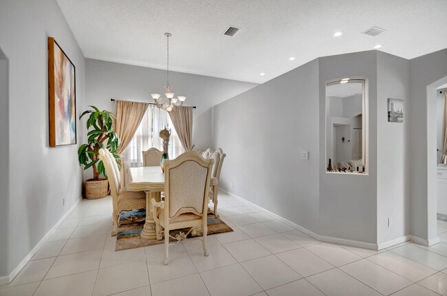 Building Photo - 6506 La Gorce Ln