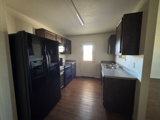 Building Photo - 5704 Lariat Ct