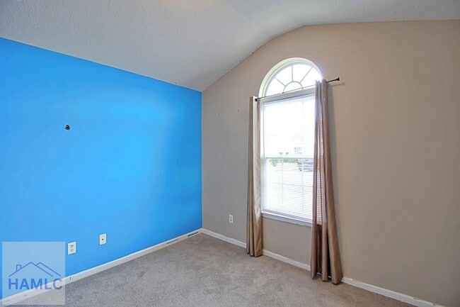 Building Photo - 401-4E2 Barry McCaffrey Blvd