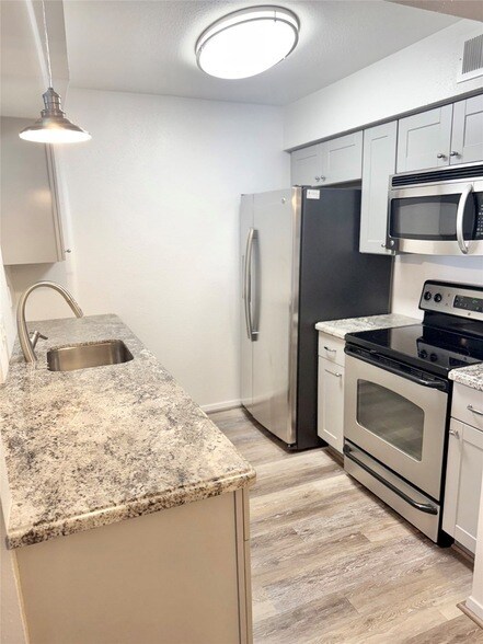 Foto del edificio - 4639 Wild Indigo St