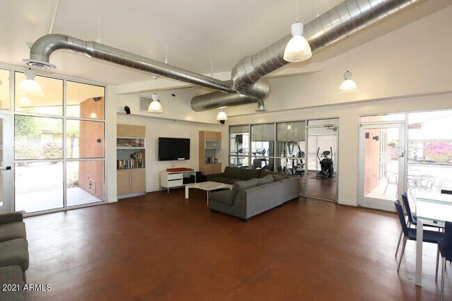 Foto del edificio - 1850 E Maryland Ave