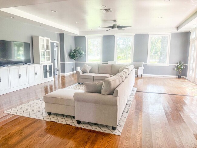 Foto del edificio - 34902 Greensteele Rd