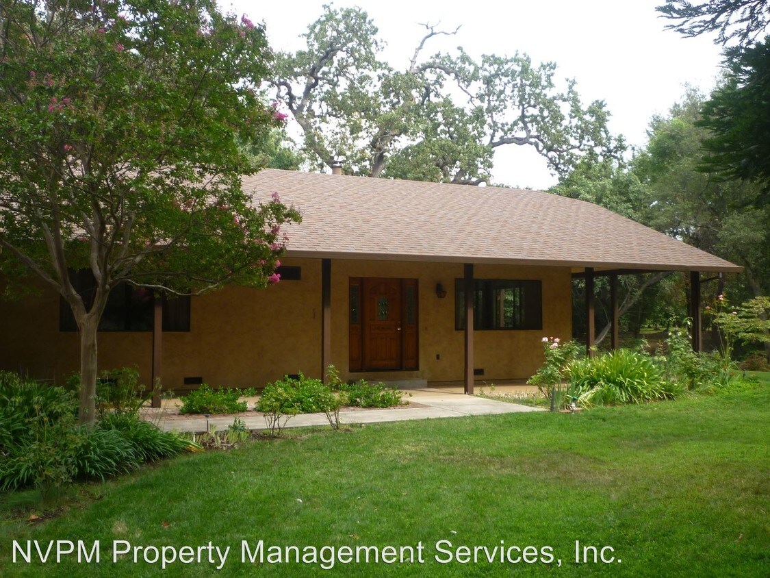 Primary Photo - 1749 Serenity Way