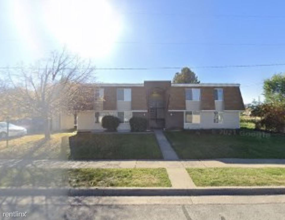 Primary Photo - 2 br, 1 bath 4plex - 435 West 4900 South 1