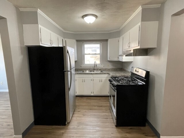 Kitchen - 10 Saint James Plz