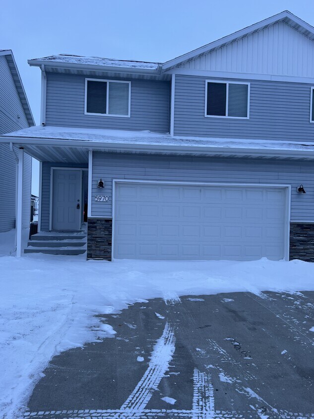 Foto principal - 5970 36th St S