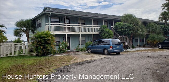 Building Photo - 2 br, 1 bath House - 5041 N Beach Rd Unit 2A