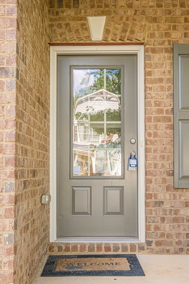 Building Photo - 9675 Rushmore Cir
