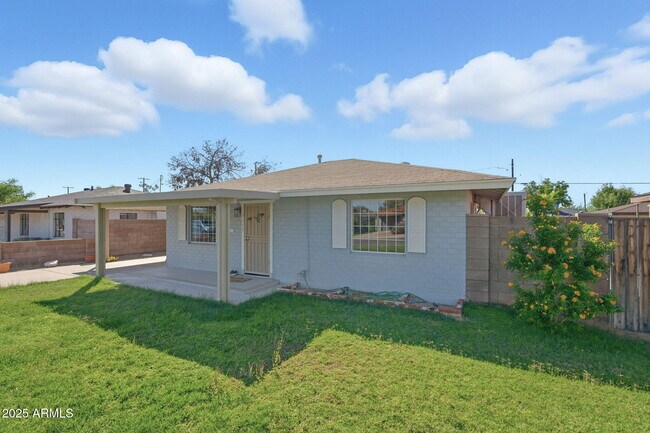 Foto del edificio - 3640 N 21st Ave