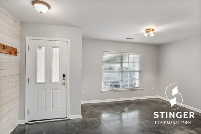 Building Photo - 43 Shadow Moss Dr