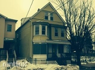 Primary Photo - 227 4th St