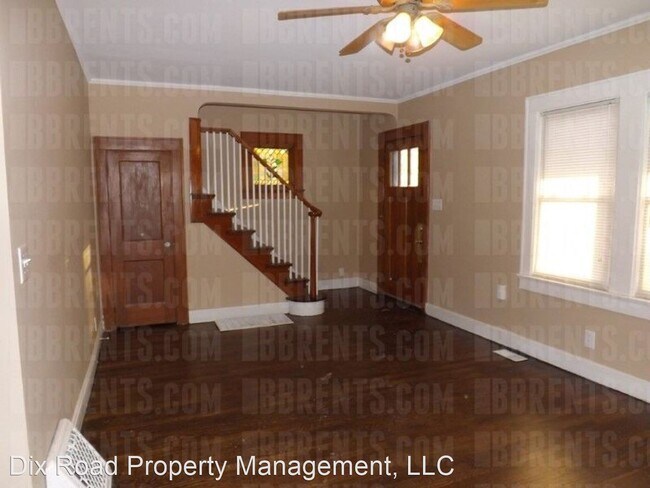 Foto del edificio - 4 br, 1.5 bath House - 929 Ridgelawn Avenue,