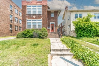 Building Photo - 1706 Hampton Blvd