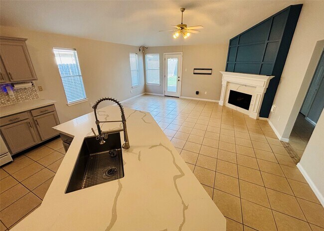 Foto del edificio - 17227 Lilac Vale Ct