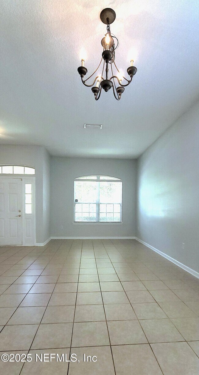 Foto del edificio - 12196 Nettlecreek Dr
