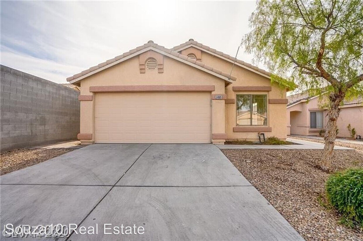 Foto principal - 4 br, 2 bath House - 6489 Dune Point Court
