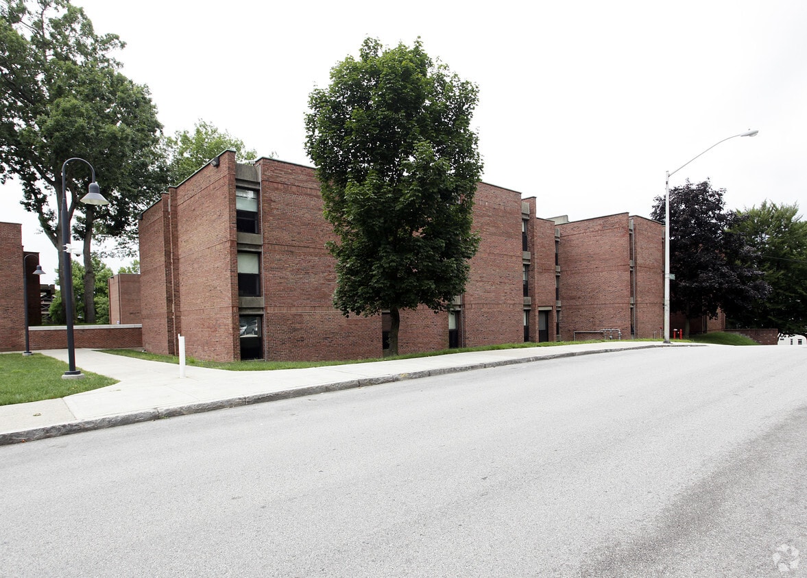 Building Photo - Johnson Sanford Center