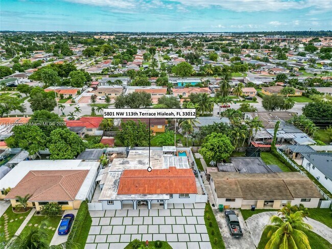 Building Photo - 5801 NW 113th Terrace