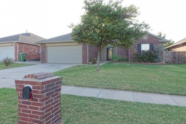 Building Photo - Wonderful 3 Bed in Yukon w/Storm Shelter