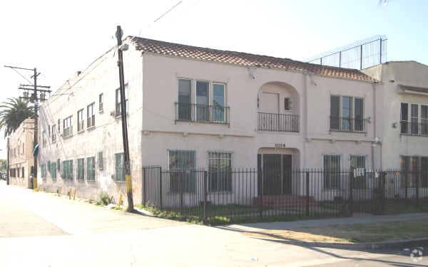 Primary Photo - 1014 W 57th St