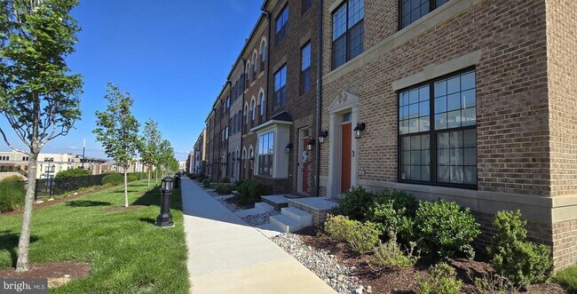 Building Photo - 627 Leigh Wy.