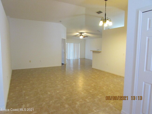 Building Photo - 3472 Chica Cir