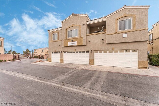 Foto del edificio - 6170 E Sahara Ave