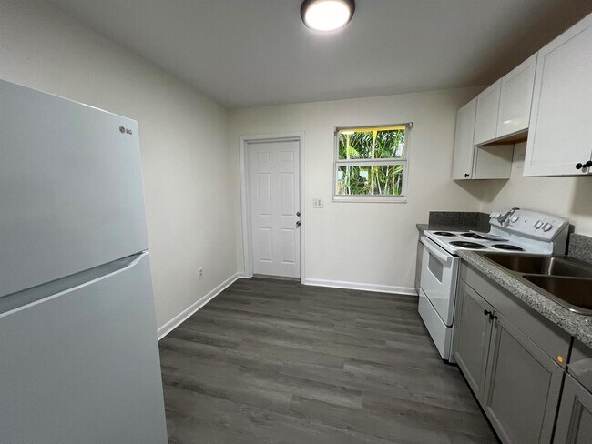 Foto del edificio - 1855 Dillone Ln