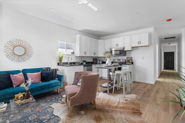 Foto del edificio - 404/406 Amherst Ave