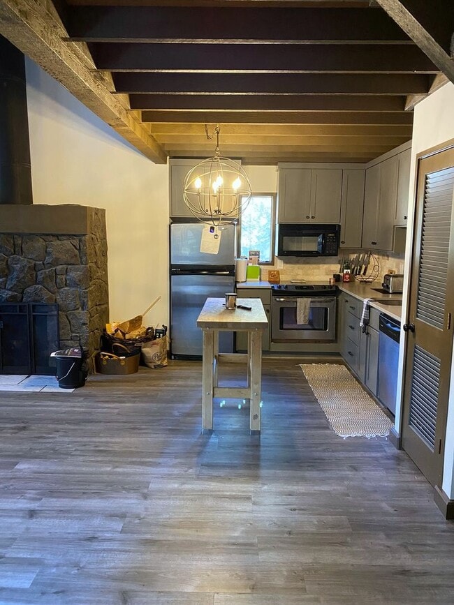 Foto del edificio - Furnished Cabin in Black Butte Ranch