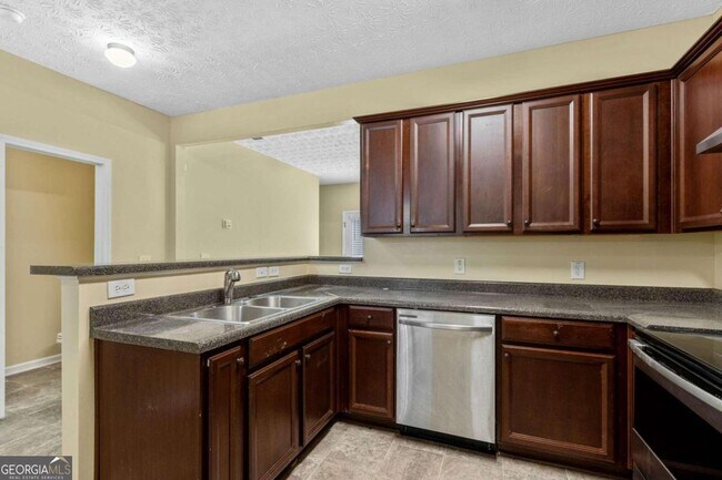 Building Photo - 2334 Bigwood Trail