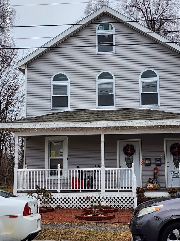 Primary Photo - 2706 Turner Ave
