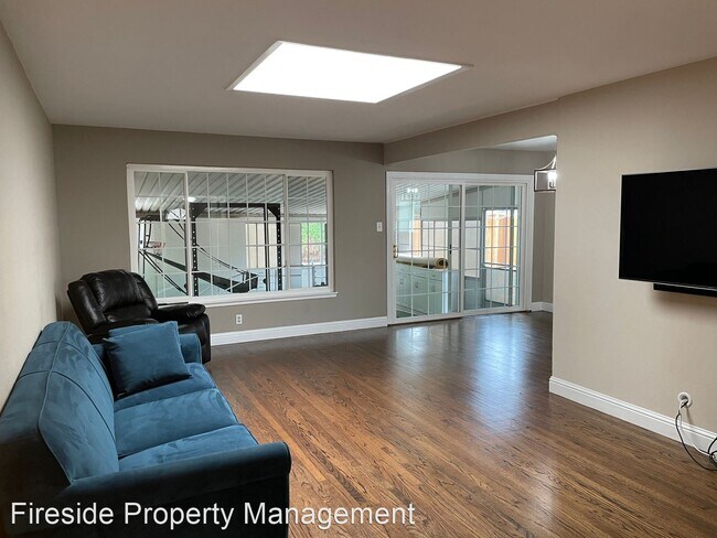 Foto del edificio - 3 br, 2 bath House - 2047 Leon Dr
