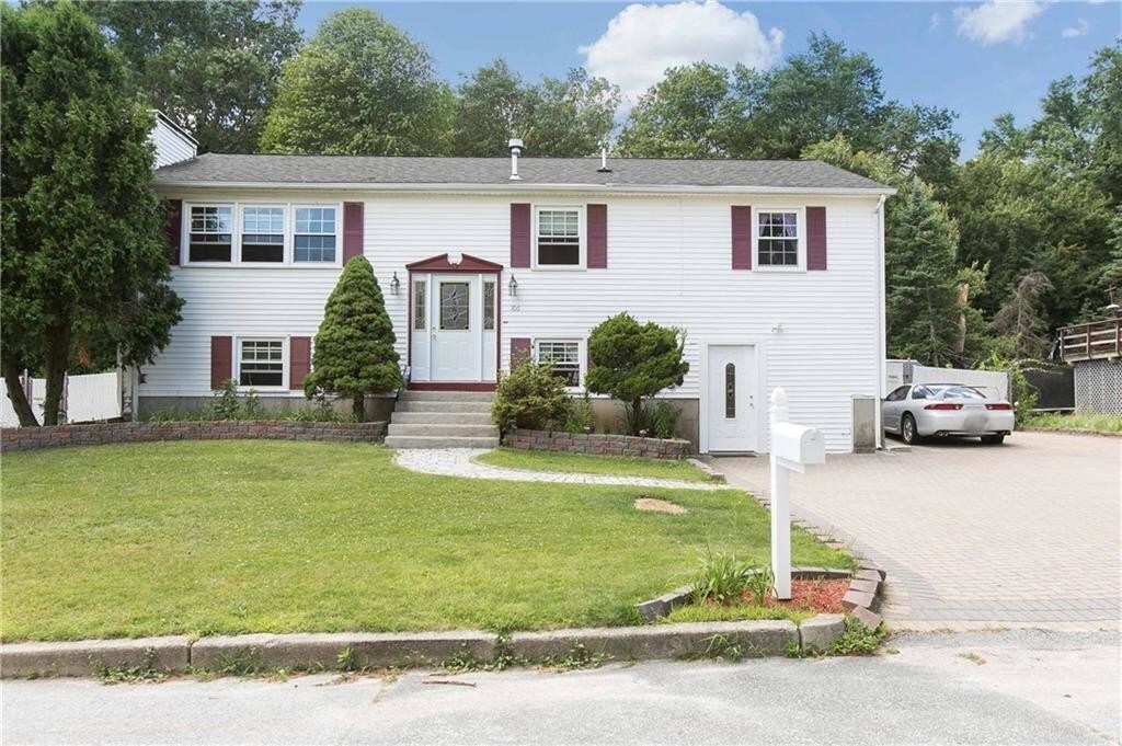 Primary Photo - 106 Juniper Dr
