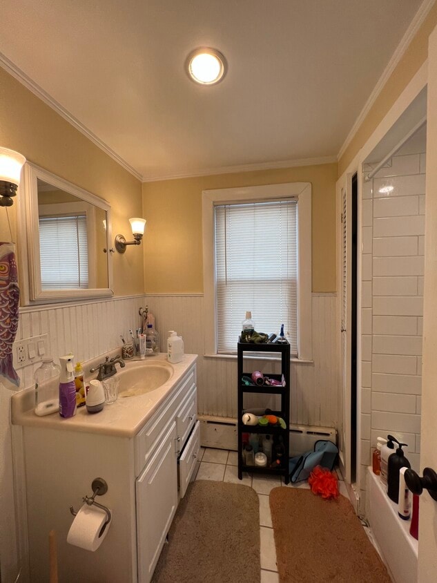 Photo - SEPT 2026-Davis Sq 3 bed, Pet Friendly, No Broker Fee!