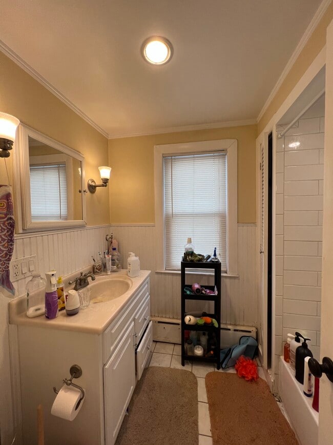 Building Photo - 21 Chandler St