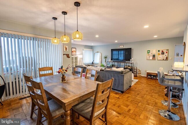 Foto del edificio - 3202 Old Post Dr