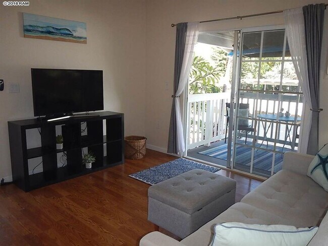 Foto del edificio - Keonekai Villages upstairs 2 bedroom, 1.5 bathroom unit, with 2 parking spaces