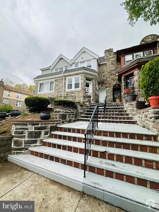 Building Photo - 403 Vernon Rd
