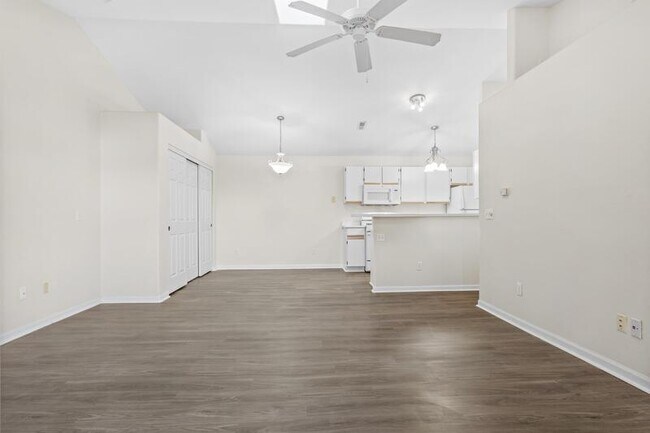 Building Photo - 1101 Linden Ln