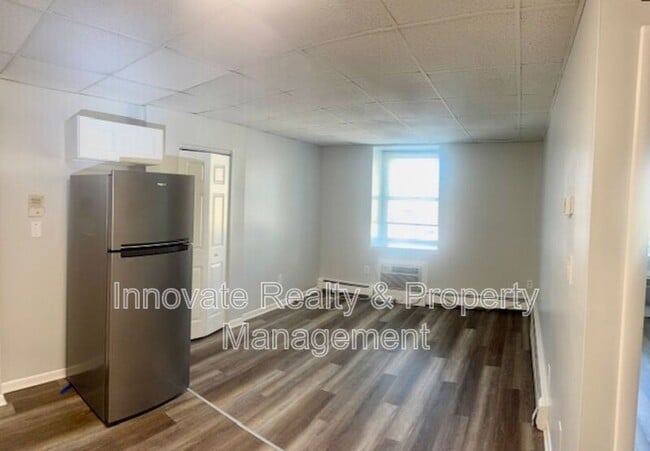 Foto del edificio - 29 Logan Ave