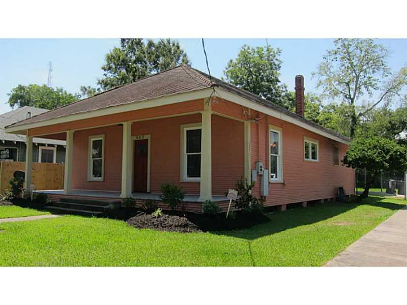 Primary Photo - 902 Division St