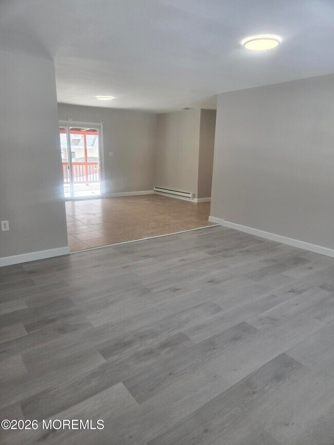 Foto del edificio - 361 Constitution Dr