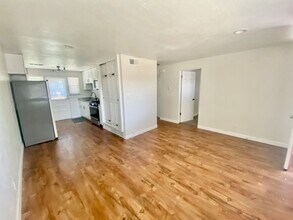 Building Photo - 1476 Quitman St