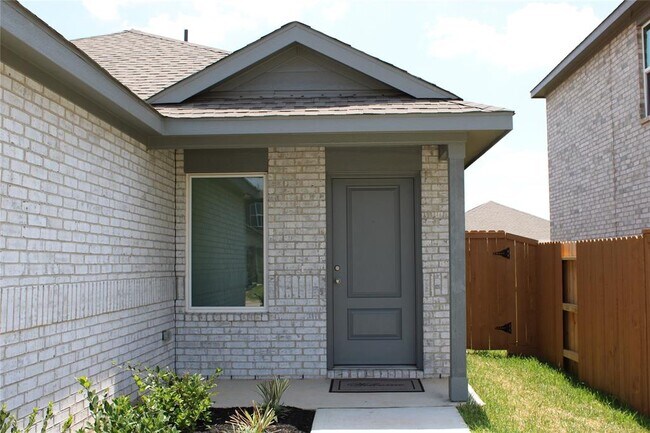 Building Photo - 3036 Dawn Sound Dr