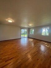 Building Photo - 33626 Paiute Ln