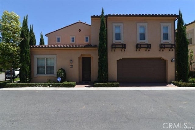 Building Photo - 308 Bronze