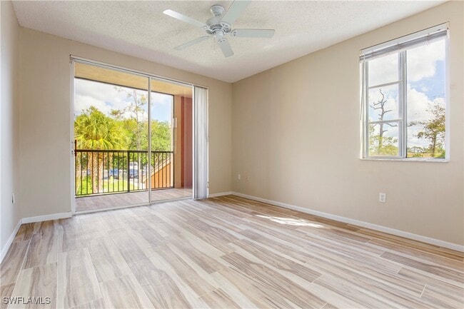 Foto del edificio - 1190 Reserve Way
