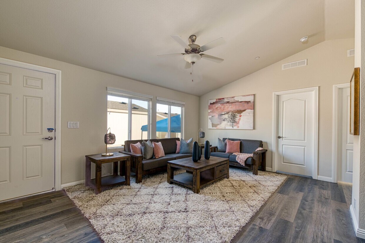 Primary Photo - Remodeled 3 Bed/2 Bath National City