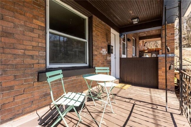 Building Photo - 6523 Dean St